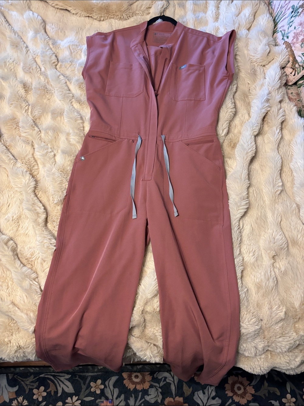 Figs Medium Tall wide leg scrub jumper